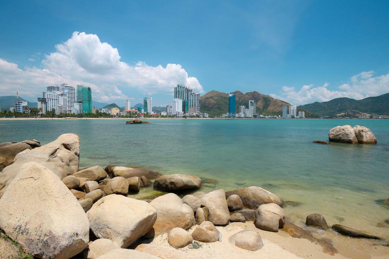 Nha Trang Beach 2 Hotel Exteriör bild